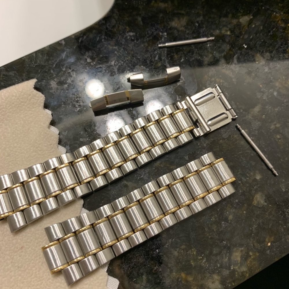 Givenchy Watch - Picture 10 of 11
